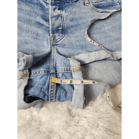 Old Navy Women's High-Waisted Button-Fly OG Straight Cuffed Jean Shorts Size 20 - Picture 8 of 8